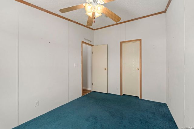 133 OAK VIEW DR, La Vernia, TX 78121