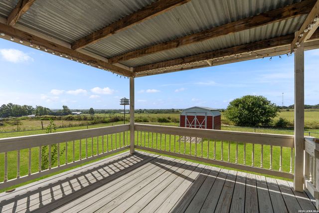 133 OAK VIEW DR, La Vernia, TX 78121
