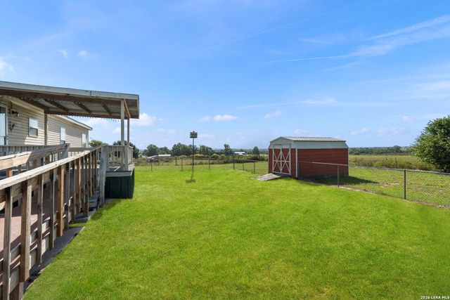 133 OAK VIEW DR, La Vernia, TX 78121