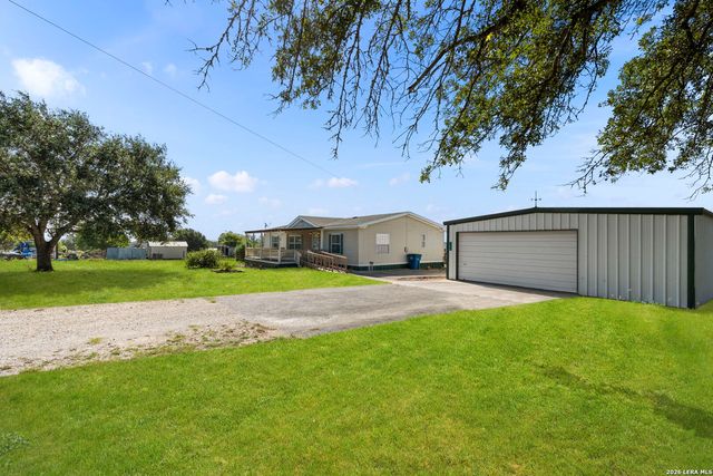 133 OAK VIEW DR, La Vernia, TX 78121