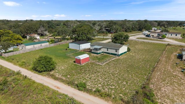 133 OAK VIEW DR, La Vernia, TX 78121