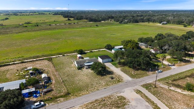 133 OAK VIEW DR, La Vernia, TX 78121