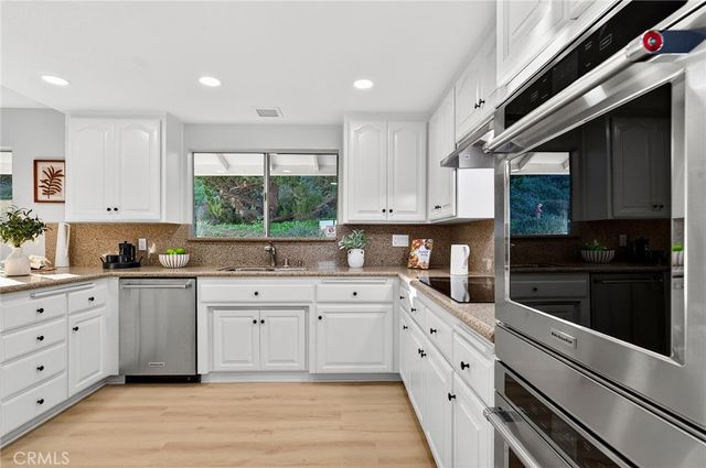 358 Sunrise Circle, Vista, CA 92084