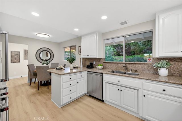 358 Sunrise Circle, Vista, CA 92084