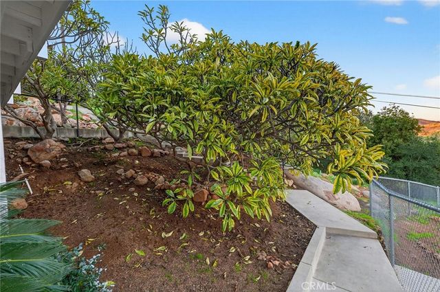 358 Sunrise Circle, Vista, CA 92084