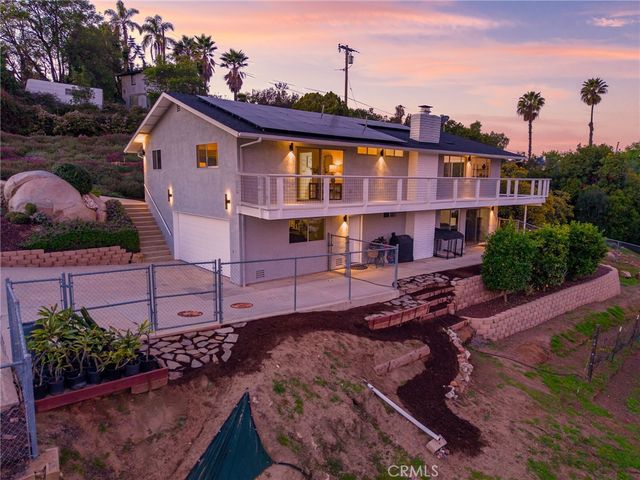 358 Sunrise Circle, Vista, CA 92084