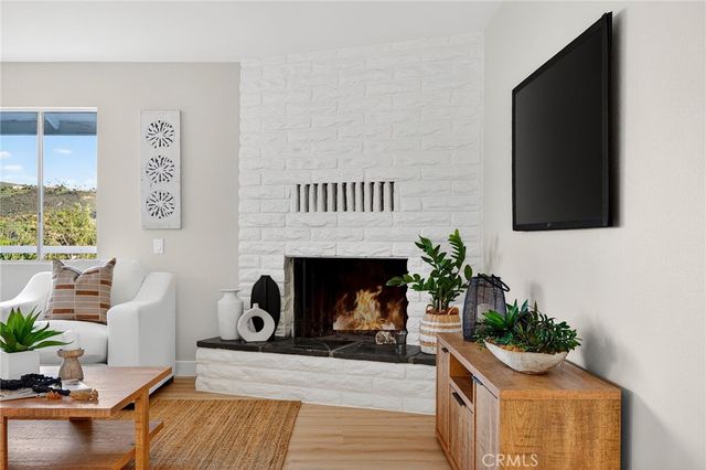 358 Sunrise Circle, Vista, CA 92084