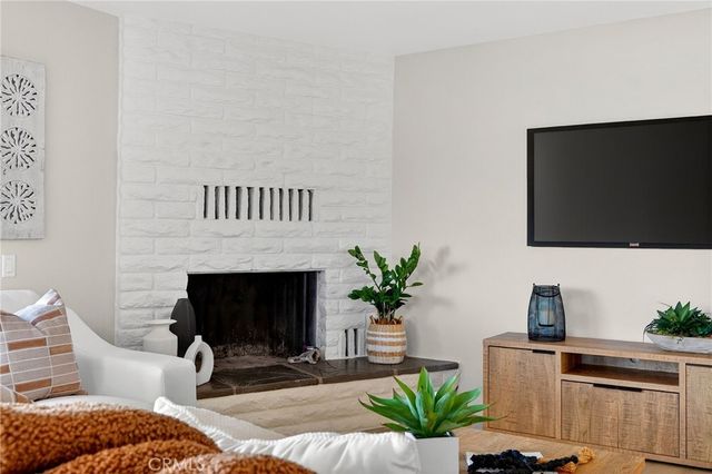 358 Sunrise Circle, Vista, CA 92084