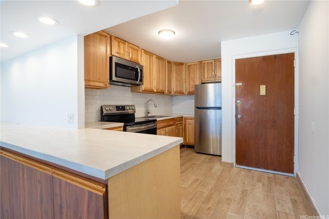 710 Lunalilo Street 402, Honolulu, HI 96813