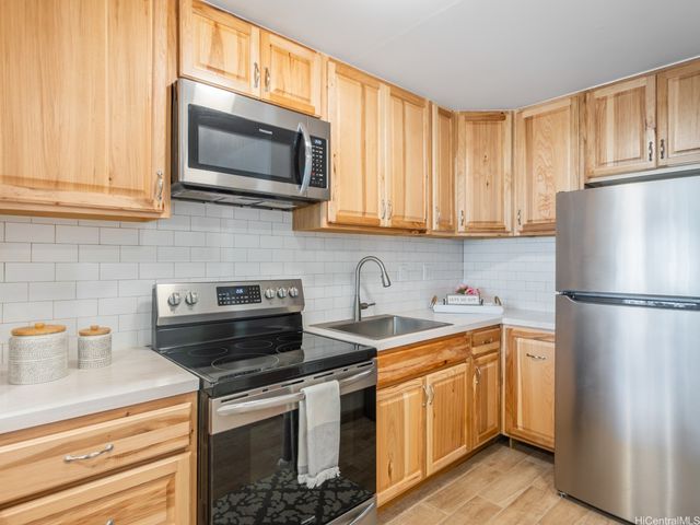 710 Lunalilo Street 402, Honolulu, HI 96813