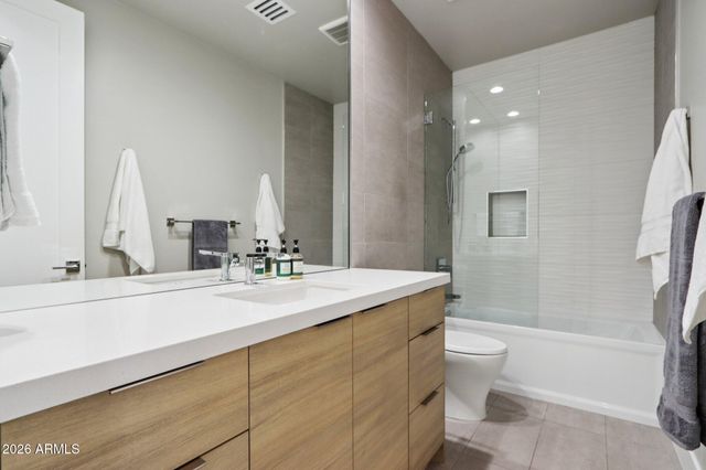 8989 N GAINEY CENTER Drive 237, Scottsdale, AZ 85258