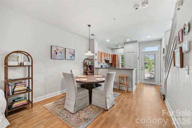 1043 Park West Drive, Charlotte, NC 28209