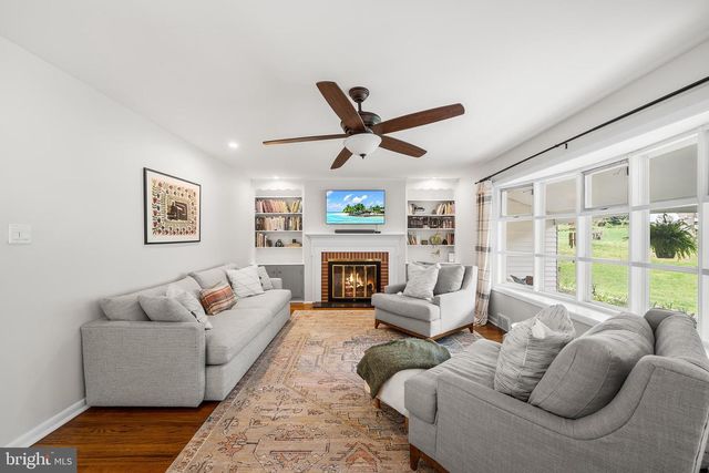 1 S BRYN MAWR PL, Media, PA 19063