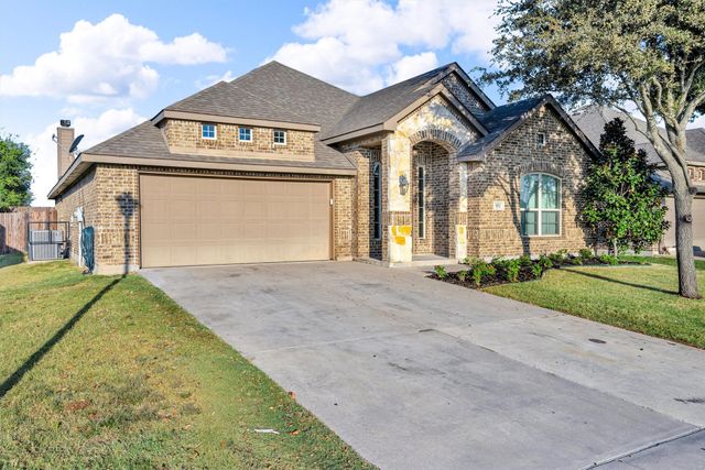 901 Abbey Lane, Midlothian, TX 76065