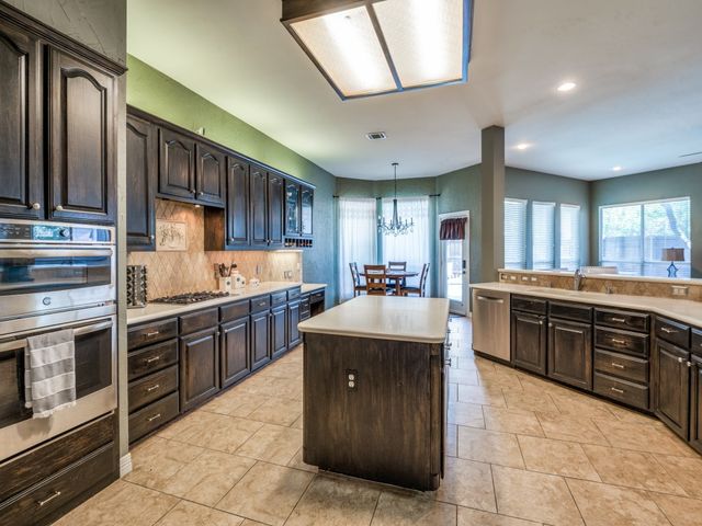 2101 Pebble Beach Place, Mckinney, TX 75072