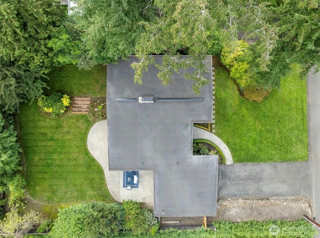 9125 NE 21st Place, Clyde Hill, WA 98004