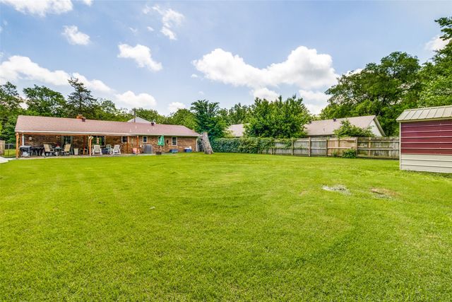 809 Beech Street, Bonham, TX 75418