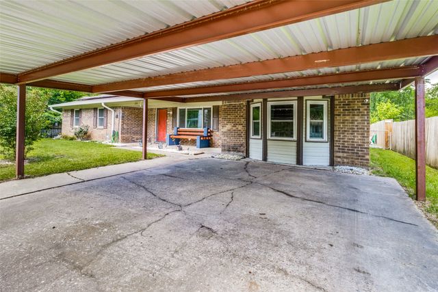 809 Beech Street, Bonham, TX 75418
