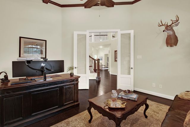 210 Chirping Squirrel Court, Pinehurst, TX 77362