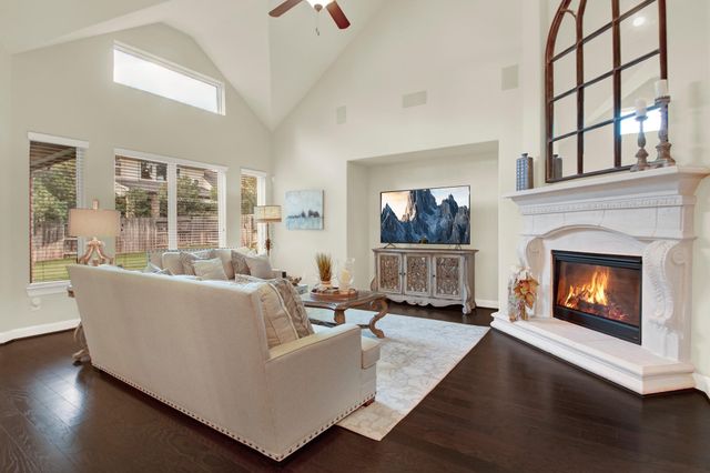 210 Chirping Squirrel Court, Pinehurst, TX 77362