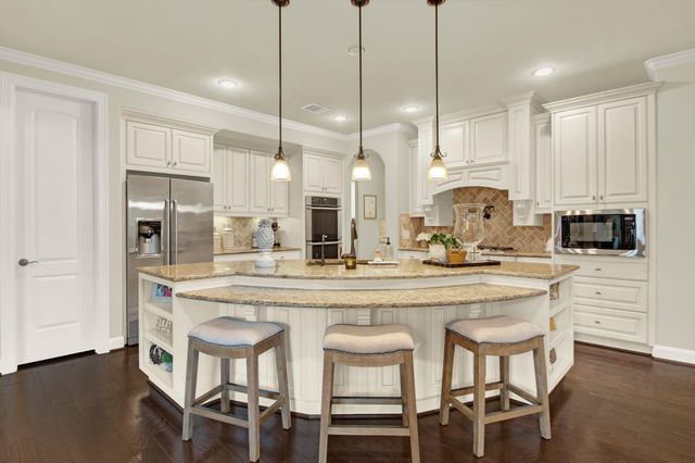 210 Chirping Squirrel Court, Pinehurst, TX 77362