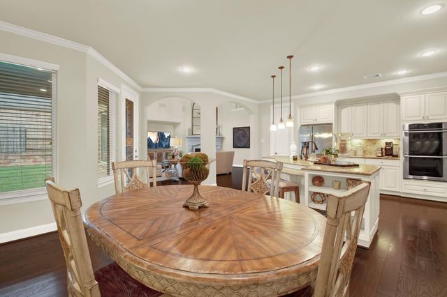 210 Chirping Squirrel Court, Pinehurst, TX 77362