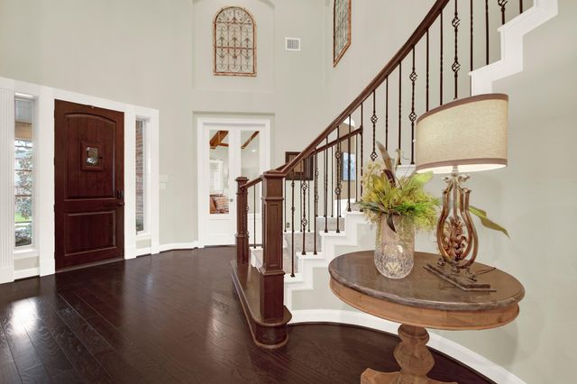 210 Chirping Squirrel Court, Pinehurst, TX 77362