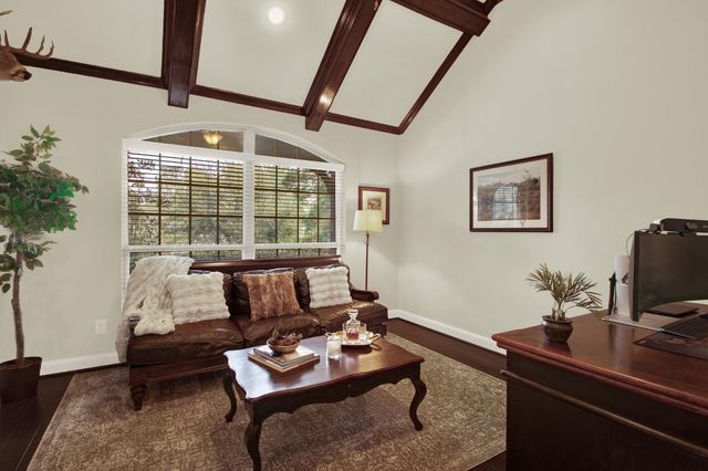 210 Chirping Squirrel Court, Pinehurst, TX 77362