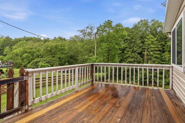 953 Lily Road, London, KY 40744