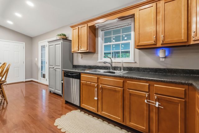 953 Lily Road, London, KY 40744