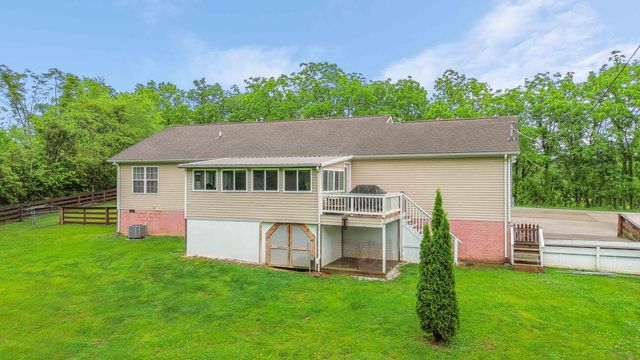 953 Lily Road, London, KY 40744