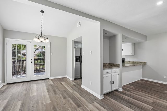 2712 Meadowstone Court, Carrollton, TX 75006