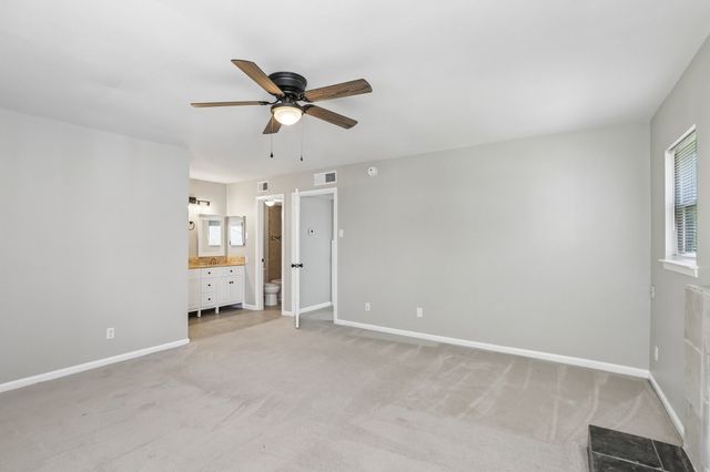 2712 Meadowstone Court, Carrollton, TX 75006