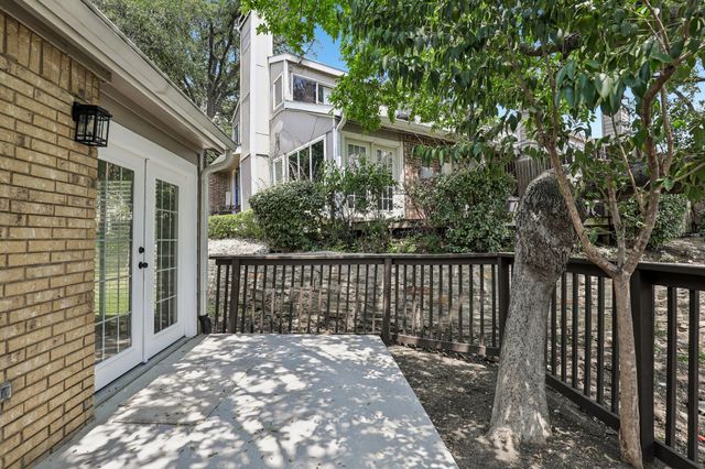 2712 Meadowstone Court, Carrollton, TX 75006