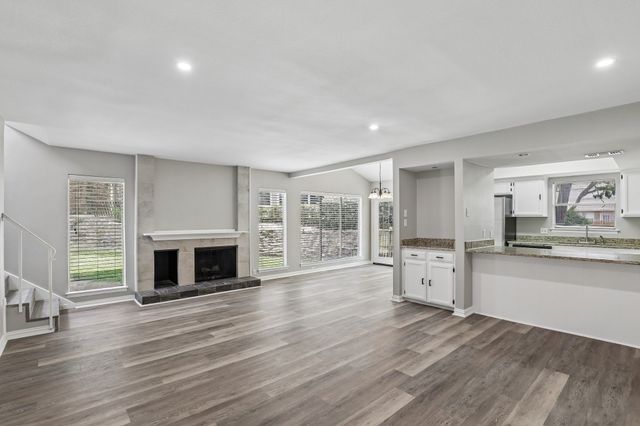 2712 Meadowstone Court, Carrollton, TX 75006