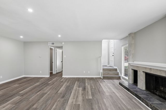2712 Meadowstone Court, Carrollton, TX 75006
