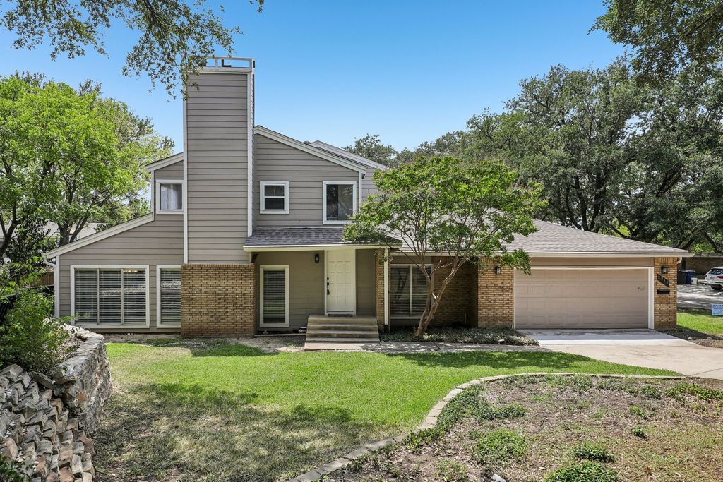 2712 Meadowstone Court, Carrollton, TX 75006