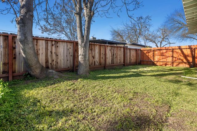 209 W Eden Avenue, Fresno, CA 93706