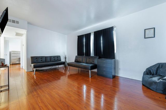 209 W Eden Avenue, Fresno, CA 93706