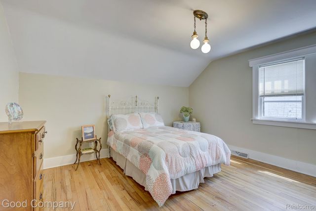 923 W 11 Mile Road, Royal Oak, MI 48067