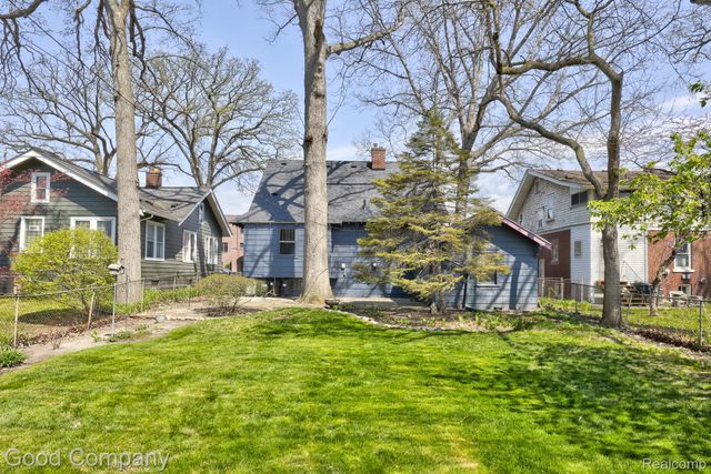 923 W 11 Mile Road, Royal Oak, MI 48067