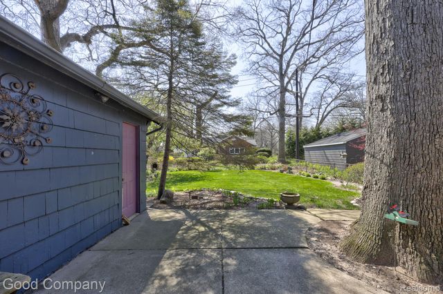 923 W 11 Mile Road, Royal Oak, MI 48067