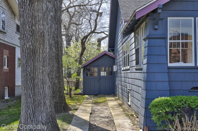 923 W 11 Mile Road, Royal Oak, MI 48067