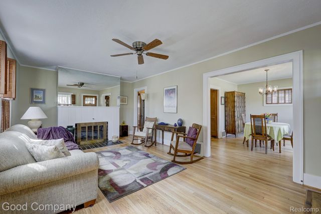 923 W 11 Mile Road, Royal Oak, MI 48067