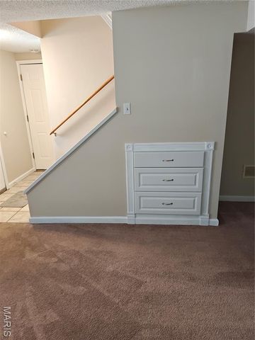 115 Ron De Le Drive, Arnold, MO 63010