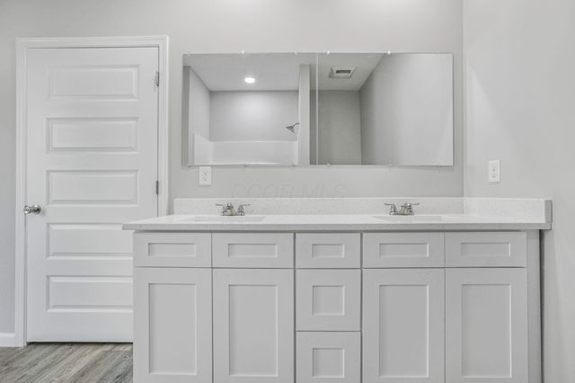 1597 Metcalfe Avenue, Obetz, OH 43207