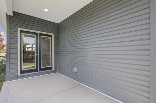 1597 Metcalfe Avenue, Obetz, OH 43207