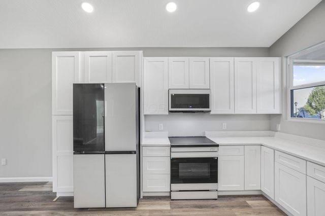 1597 Metcalfe Avenue, Obetz, OH 43207