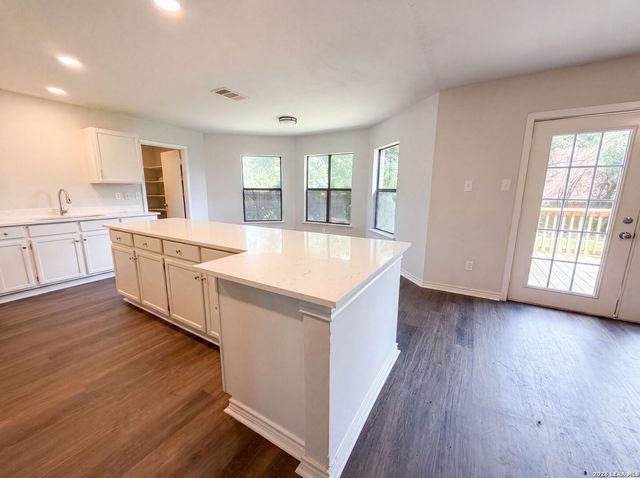 15426 CANTEEN CREEK DR, San Antonio, TX 78247