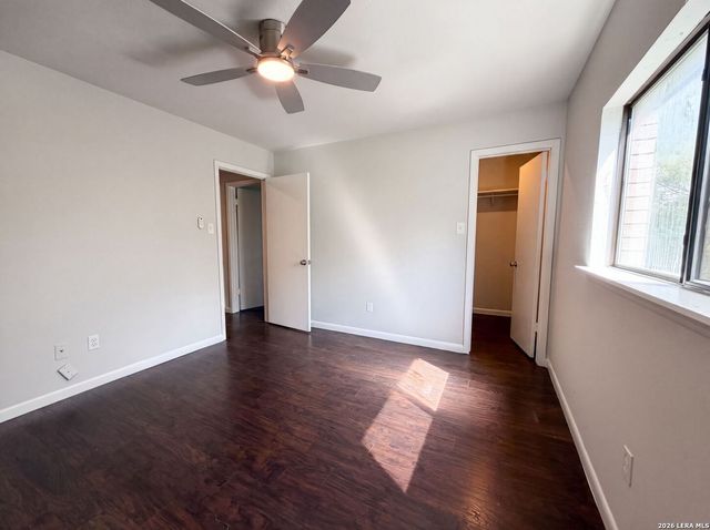 15426 CANTEEN CREEK DR, San Antonio, TX 78247